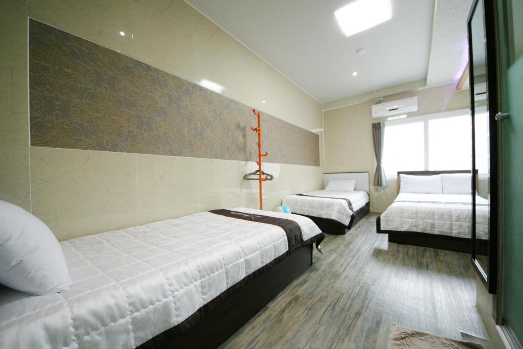 Guesthouse Myeongdong 2 Seoul Værelse billede
