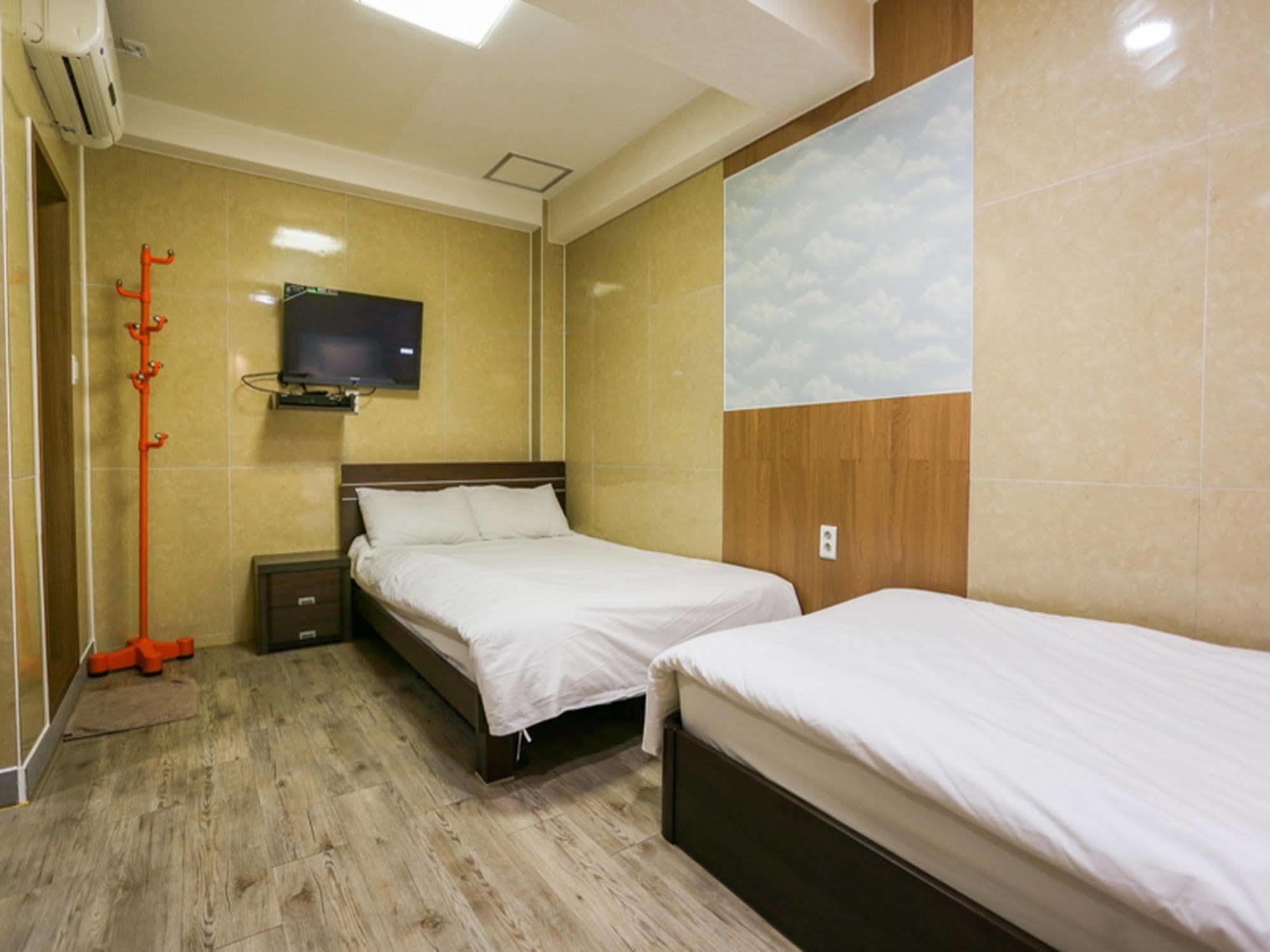Guesthouse Myeongdong 2 Seoul Eksteriør billede