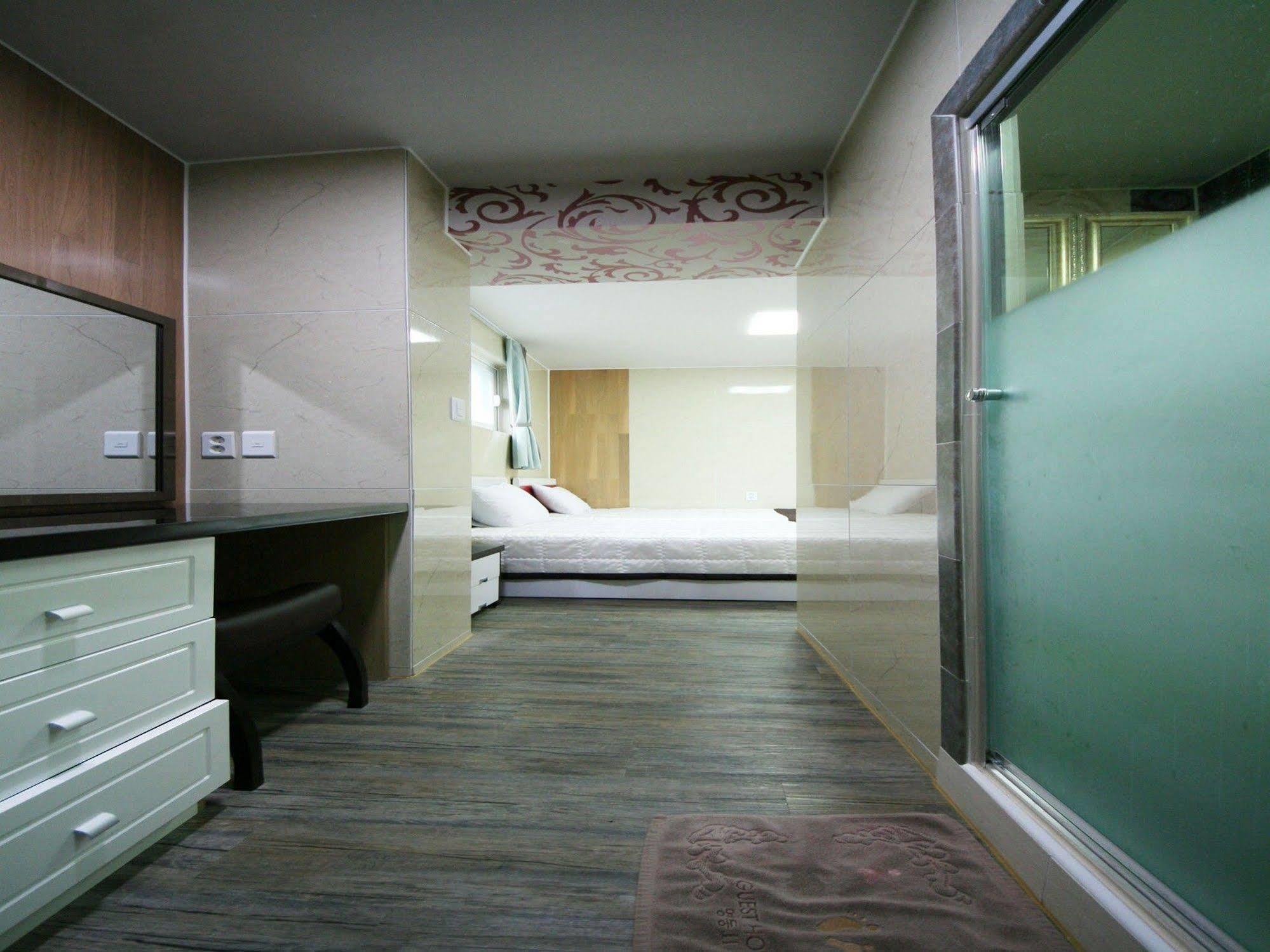 Guesthouse Myeongdong 2 Seoul Eksteriør billede